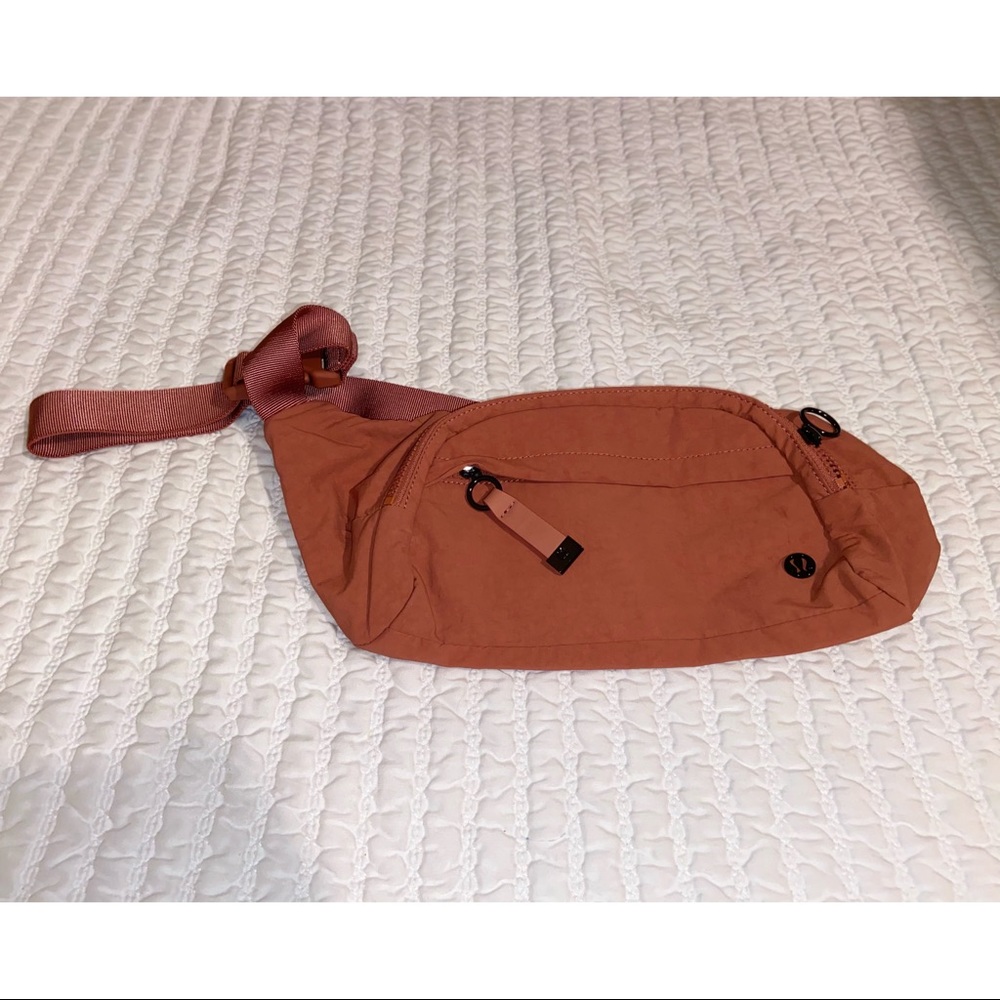 Lululemon On The Beat Belt Bag 4.5L Copper Clay